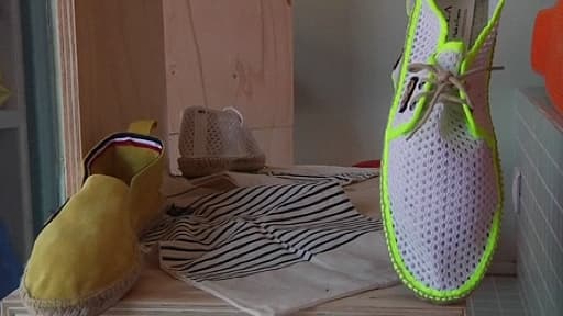 L'espadrille fait son grand retour chez les branchés.