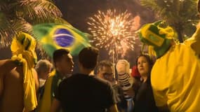 Acclamations, feu d'artifice... des images de liesse à Rio après la victoire de Jair Bolsonaro