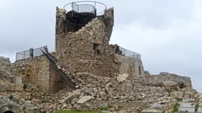 L'ancienne citadelle d'Alep est endommagée suite aux séismes meurtriers qui ont secoué la Syrie le 6 février 2023.