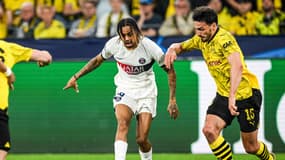 Mats Hummels au duel avec Bradley Barcola lors de Dortmund-PSG (1-0, Ligue des champions), le 1er mai 2024