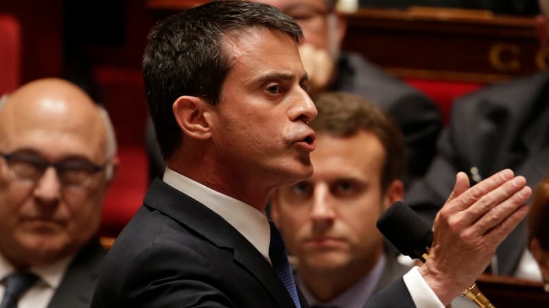 Manuel Valls a présenté la stratégie numérique du gouvernement, présentée comme de premières pistes en vue de construire une "République numérique", en amont du futur projet de loi que doit prochainement porter la secrétaire d'Etat au numérique Axelle Lemaire.