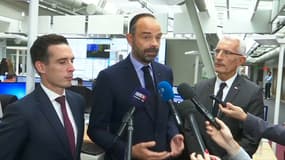 Edouard Philippe, chef du gouvernement, avec le PDG de la SNCF Guillaume Pepy et le secrétaire d'Etat aux Transports Jean-Baptiste Djebbari