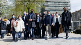 La vingtaine de dirigeants de gauche à l'issue de leur première réunion le 17 avril 2021 à Paris