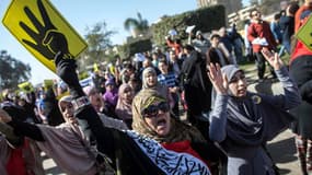 Des supporters des Frères musulmans lors d'une manifestation au Caire vendredi.
