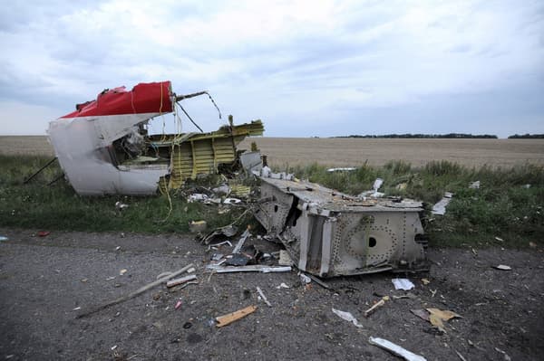 Des débris du Boeing 777 de la Malaysia Airlines. Des débris du Boeing 777 de la Malaysia Airlines.