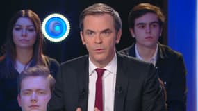 Olivier Véran lors d'un débat sur les réformes des retraites sur BFMTV le 24 janvier 2023
