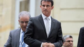 Le Premier ministre Manuel Valls dans le jardin de Matignon, le 28 mai 2015