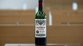Une des bouteilles de Petrus envoyée dans l'espace 