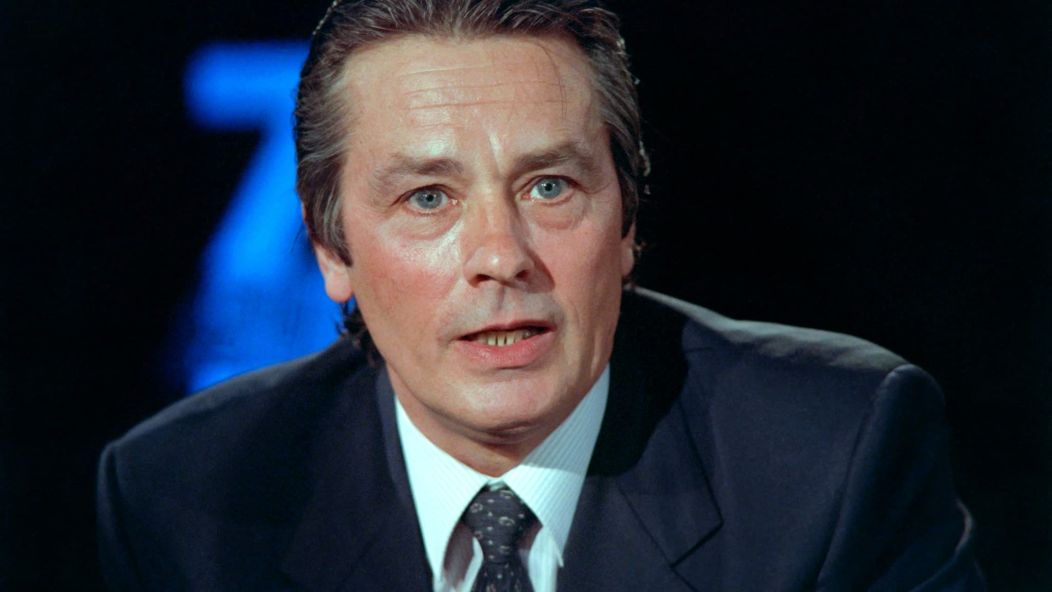 Alain Delon dans l'émission 7 sur 7 en 1988 Alain Delon dans l'émission 7 sur 7 en 1988