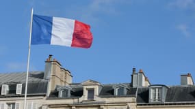 Le drapeau français flottant à l'Elysée (photo d'illustration).