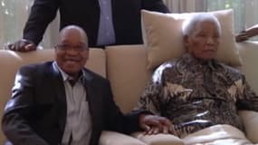 Les images de Jacob Zuma rendant visite à Nelson Mandela.