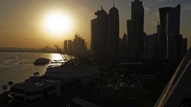 Le Qatar (ici la capitale Doha) se prépare en vue de la Coupe du monde 2022.