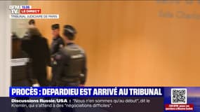 Gérard Depardieu arrive à son procès pour "agressions sexuelles" sur le tournage du film "Les Volets verts" en 2021