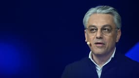 Luca de Meo, directeur général de Renault, pris en photo le 27 mai 2025 à Dieppe, lors de la présentation de l'A390