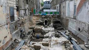Les fouilles menées depuis avril dans l'enceinte de la préfecture de police, sur l'île de la Cité à Paris, permettront peut-être de savoir si la Lutèce gauloise des Parisii lors de la conquête romaine se trouvait au coeur de la capitale ou à Nanterre. /Ph