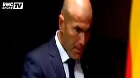 En vidéo - Real Madrid : quand Zidane colle un chewing-gum sous une table  
