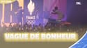 JO 2024 : L'image incroyable de Kauli Vaast qui surfe sur la foule du Club France