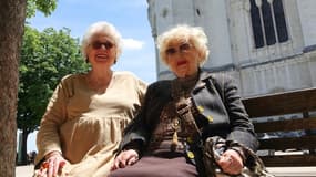 Colette Sibilia et Jacotte Brazier sur le parvis de la basilique de Fourvière à Lyon (Rhône).