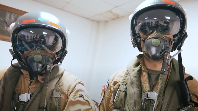 McFly et Carlito le 14 juillet 2021, avant d'embarquer avec la Patrouille de France