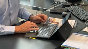 Selon une étude, 30% de la journée d'un employé dédié à... trier des mails