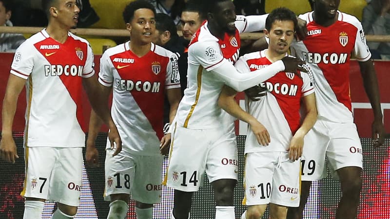 Bernardo Silva et le groupe de l'AS Monaco
