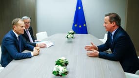 Donald Tusk (à gauche), Jean-Claude Juncker et David Cameron