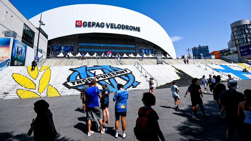 "Comme céder la Bonne Mère": un adjoint à la mairie de Marseille balaie l'idée d'une vente du Vélodrome à l'OM et tacle le nouveau logo