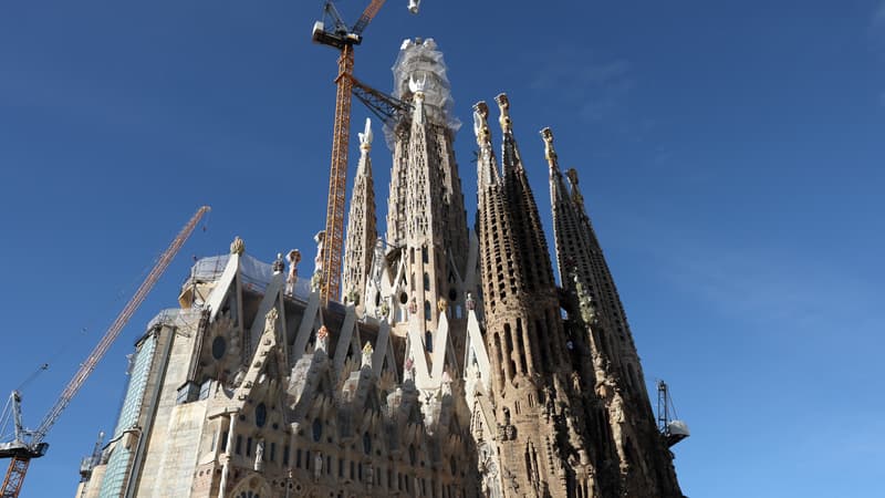 Elle est désormais l'église la plus haute du monde: la Sagrada Familia de Barcelone culmine à 172,5 mètres