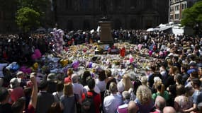 Attentat de Manchester: le Royaume-Uni observe une minute de silence