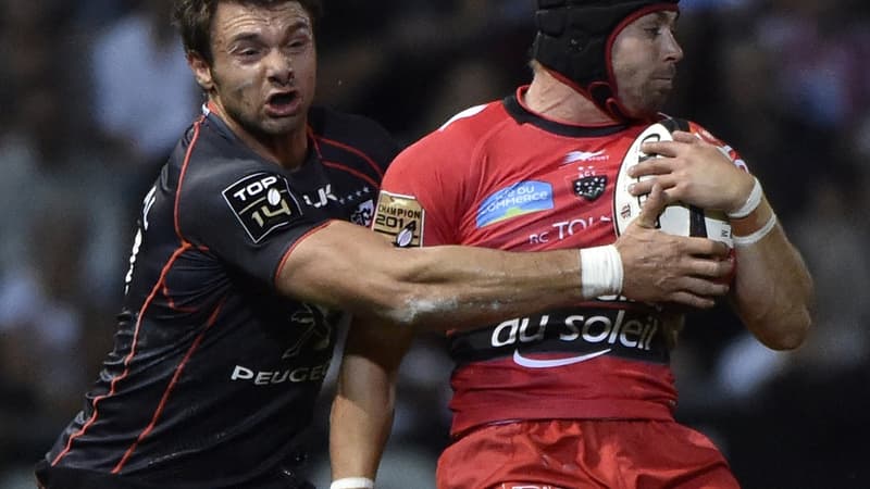 Vincent Clerc, à gauche, ici à la lutte avec Leigh Halfpenny