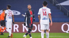 Neymar contre l'OL de Léo Dubois