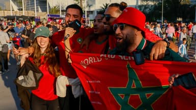 Des supporters marocains avant la finale de la Coupe du monde U20 au Chili, le 19 octobre 2025