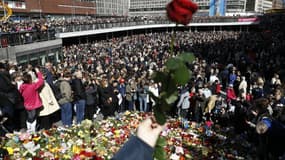 Un rassemblement à Stockholm le 9 avril 2017 en hommage aux victimes de l'attentat