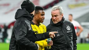 Youssoufa Moukoko remplacé après une blessure pendant un match de Dortmund en décembre 2023