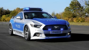 La police allemande dispose déjà d'une Audi R87, d'une C7 Corvette et d'une BMW Série 4 configurées par des préparateurs. La Mustang a elle été revue par Wolf Racing.