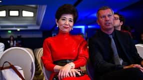 La propriétaire de l'OL féminin, Michelle Kang et son directeur général, Vincent Ponsot, le 29 avril 2024