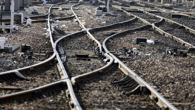 Un homme d'une quarantaine d'années a été arrêté près de Rouen dans l'enquête sur le sabotage de lignes de TGV en 2008, l'affaire dite "de Tarnac", où est mise en cause une supposée mouvance de la gauche radicale. Le suspect, forgeron de formation, a été