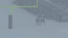 La tempête de neige empêche les Patriots de s'entraîner sur leur terrain extérieur. 