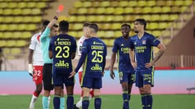 Maxence Caqueret expulsé lors de Monaco-OL