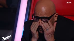 L'émotion de Pascal Obispo pendant l'hommage à Maurane dans "The Voice", le 12 mai 2018