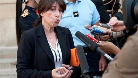 Le cabinet de la secrétaire d'Etat à la Ville a admis que Fadela Amara hébergeait "occasionnellement" des membres de sa famille dans un logement de fonction d'un quartier huppé de Paris. Le cabinet réagissait à un article du Canard enchaîné qui écrit dans