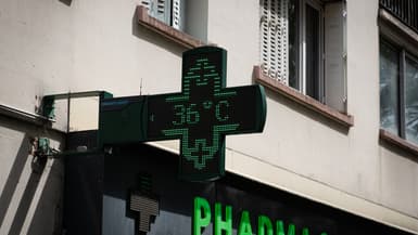 Un panneau de pharmacie affichant 36°C à Paris, le 29 mai 2026.