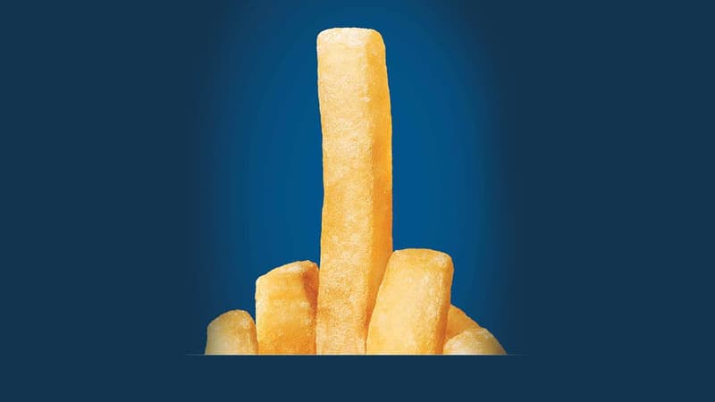 Ce visuel que de nombreux internautes se sont appropriés comme symbole de solidarité est en fait une publicité pour Burger King.