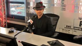 Mathias Malzieu, le leader de Dionysos, ce lundi chez les GG. 