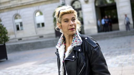 Frigide Barjot arrivant à une conférence de presse en mai dernier.