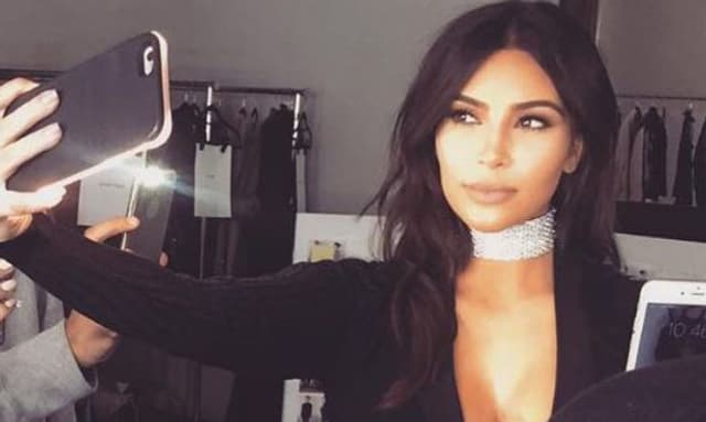 Sur Instagram, Kim Kardashian est la reine du selfie