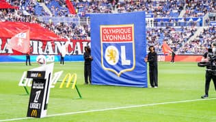 Le logo de l'OL au Groupama Stadium le 4 mai 2025