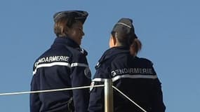 Des gendarmes de la brigade nautique d'Antibes, mercredi, sur les lieux de la macabre découverte.