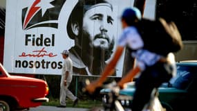 Une affiche à l'effigie de Fidel Castro, dans les rue de La Havane, le 24 novembre 2017. 