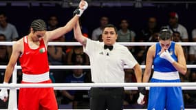 La boxeuse italienne Angela Carini et l'Algérienne Imane Khelif